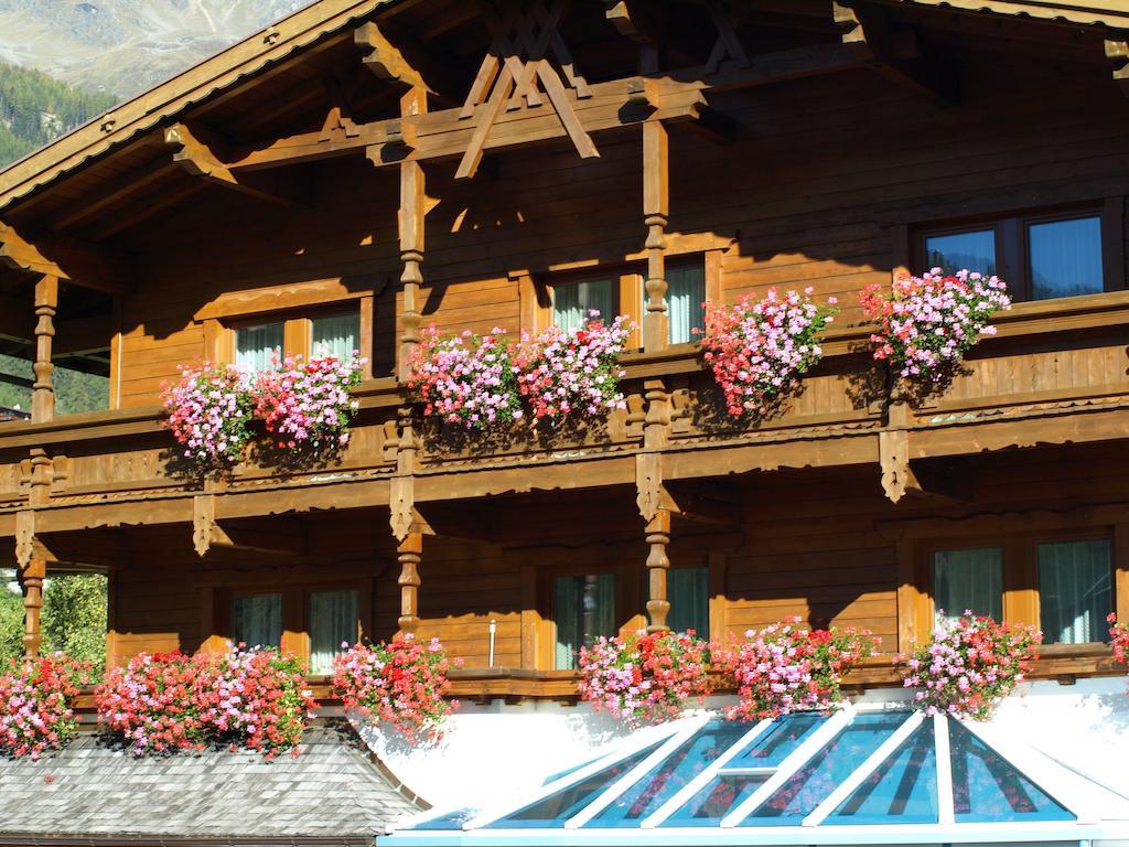 Haus Karin Hotel Сьолден Екстериор снимка