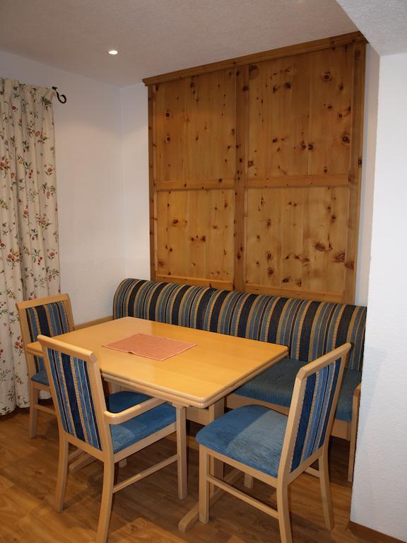 Haus Karin Hotel Сьолден Екстериор снимка