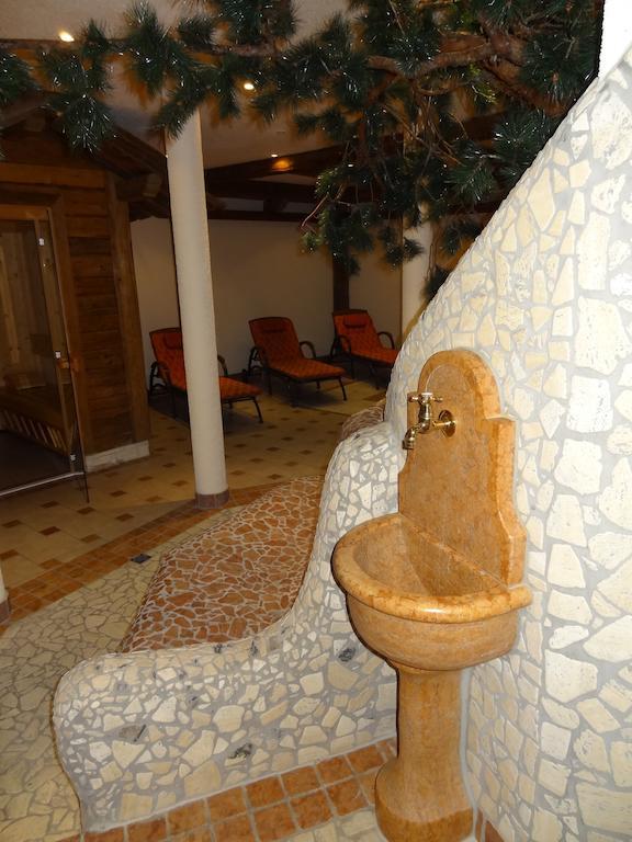 Haus Karin Hotel Сьолден Екстериор снимка