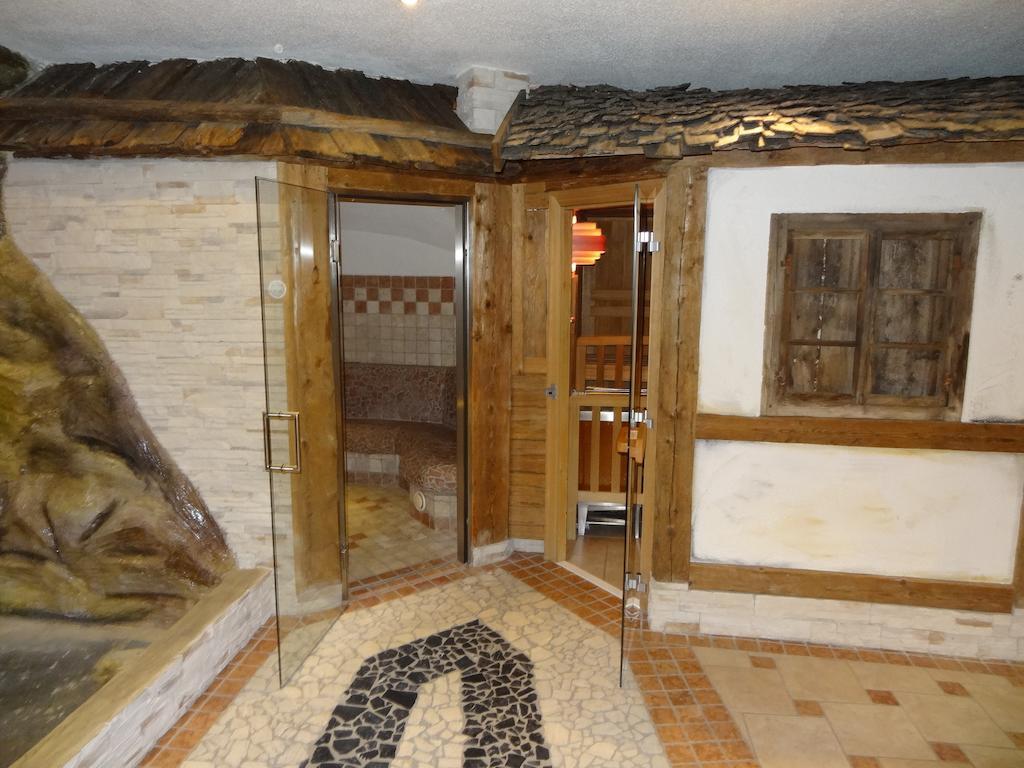 Haus Karin Hotel Сьолден Екстериор снимка
