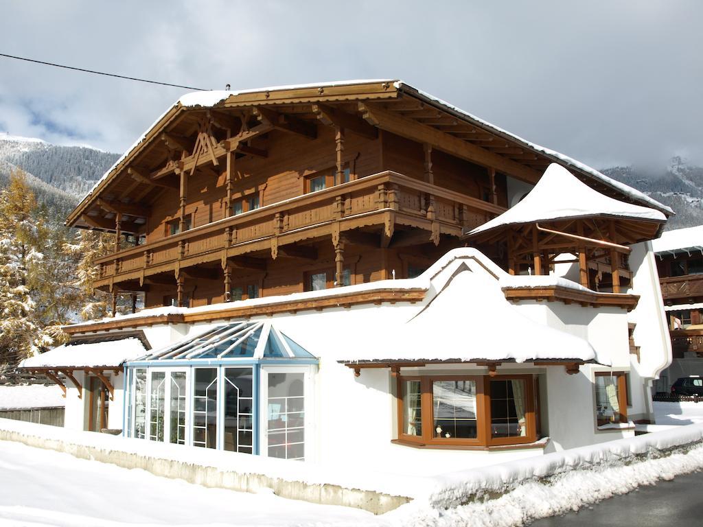 Haus Karin Hotel Сьолден Екстериор снимка